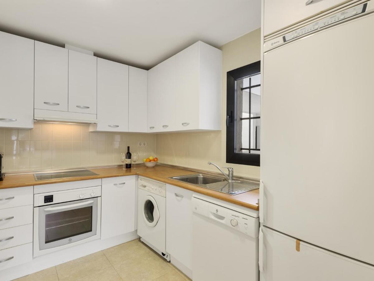 Apartamento De 2 Dormitorios En Playas Del Duque Marbella Eksteriør billede
