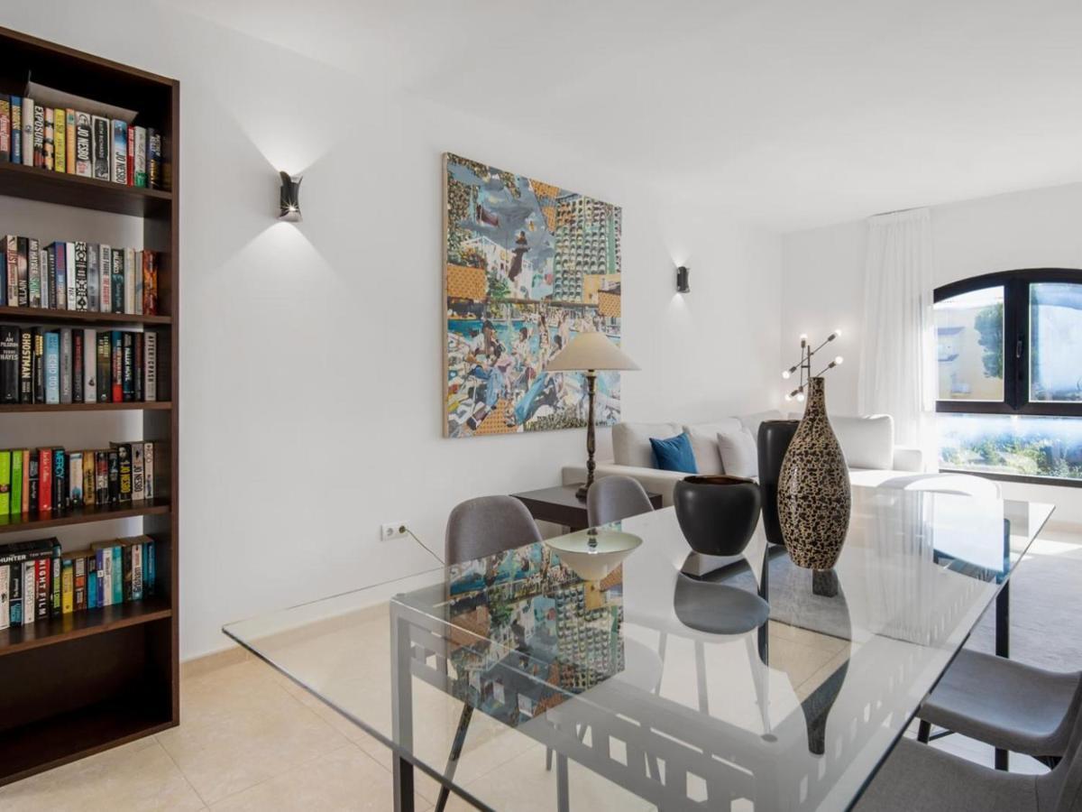 Apartamento De 2 Dormitorios En Playas Del Duque Marbella Eksteriør billede