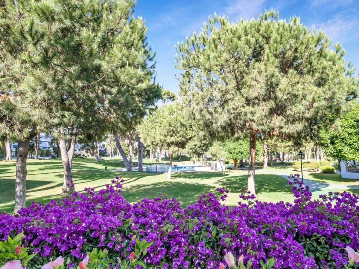 Apartamento De 2 Dormitorios En Playas Del Duque Marbella Eksteriør billede