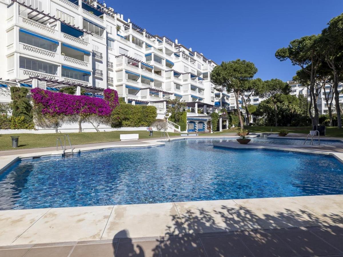 Apartamento De 2 Dormitorios En Playas Del Duque Marbella Eksteriør billede