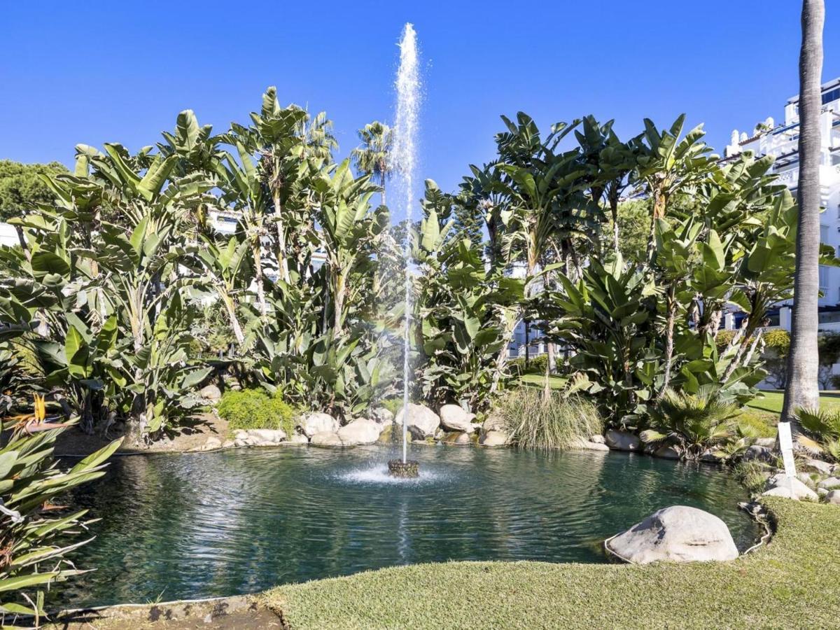 Apartamento De 2 Dormitorios En Playas Del Duque Marbella Eksteriør billede