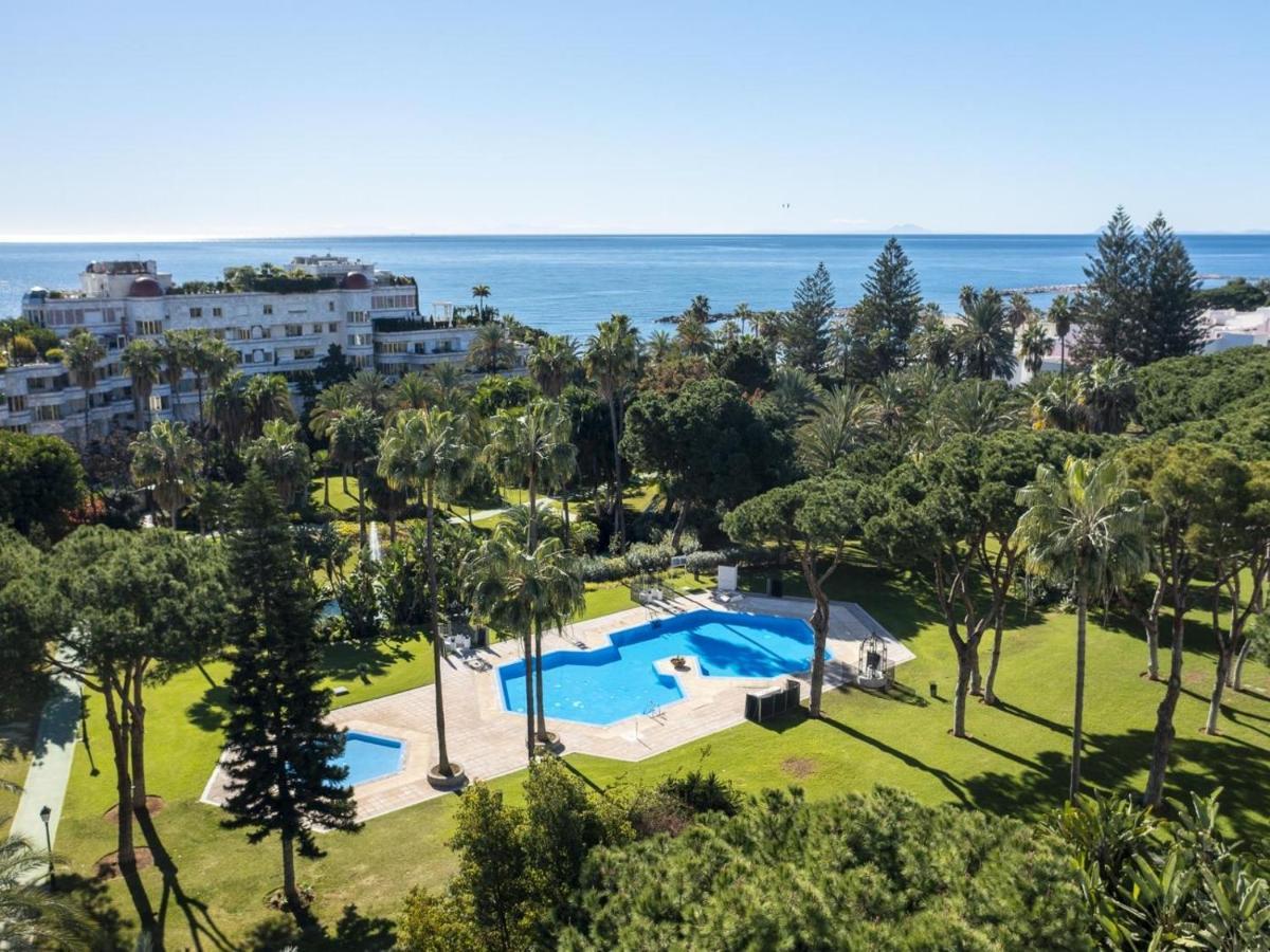 Apartamento De 2 Dormitorios En Playas Del Duque Marbella Eksteriør billede